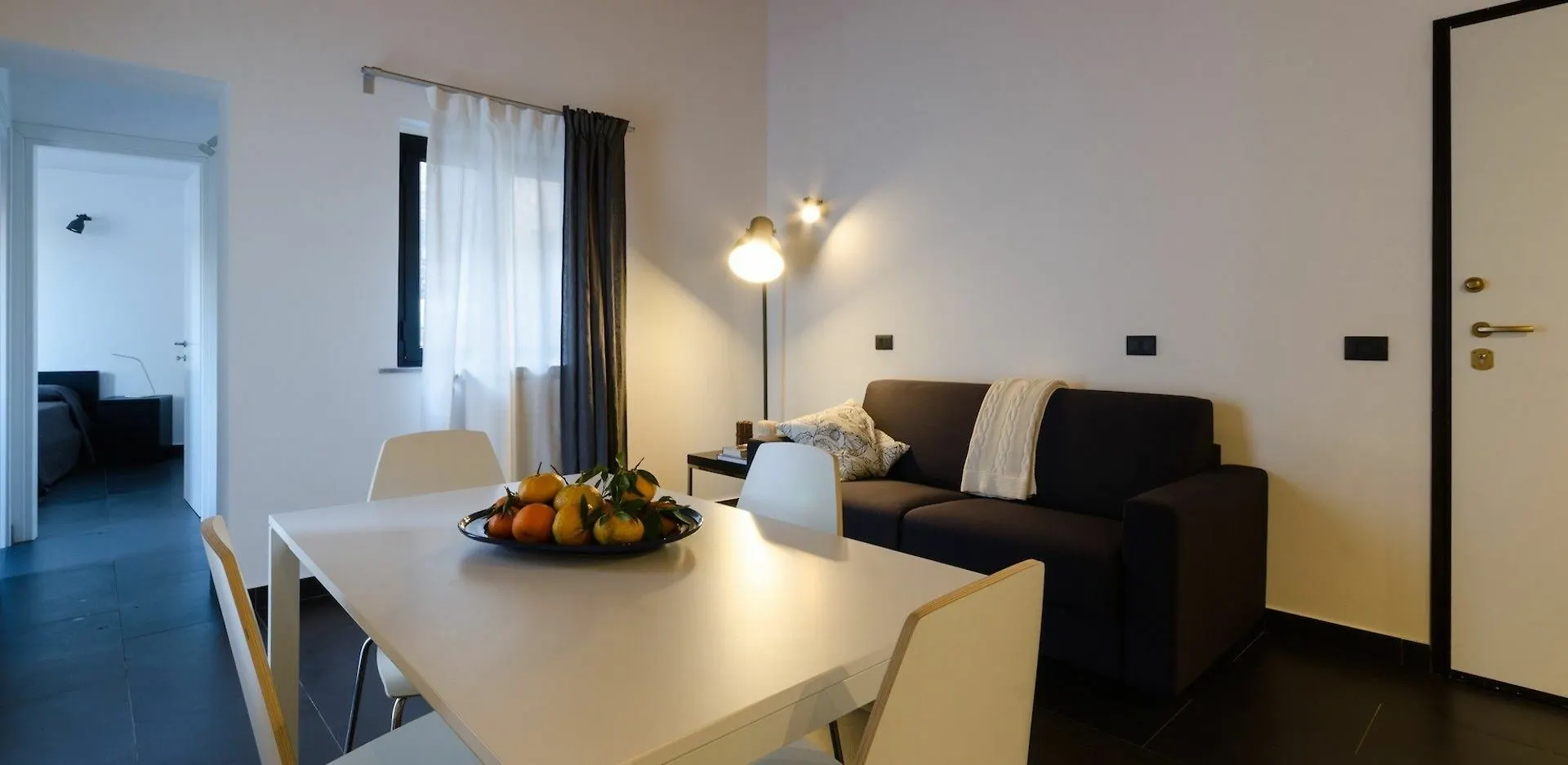 Pietranera Apartments Катания Италия