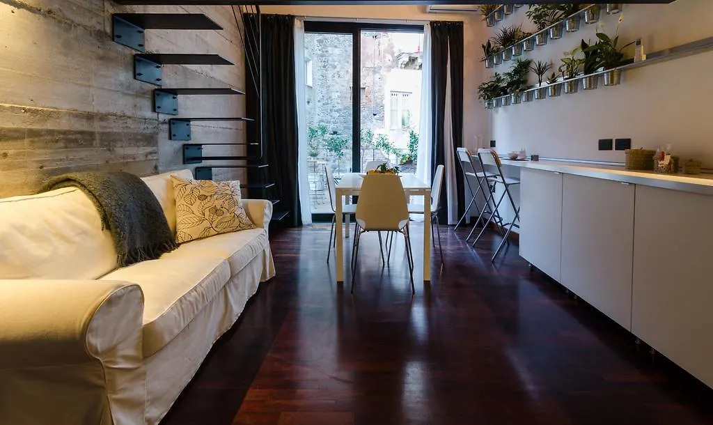 Pietranera Apartments 카타니아